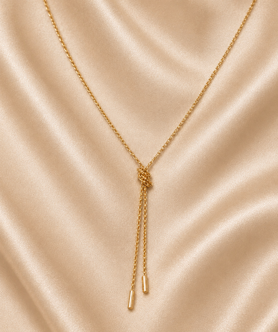 Fio longo dourado